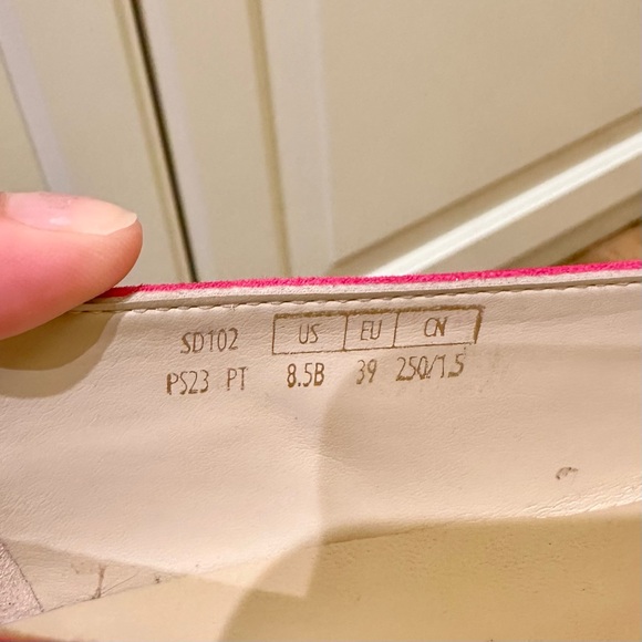 STUART WEITZMAN Pink Crystal Buckle Suede Flat, US8.5, EU39 - Picture 4 of 10